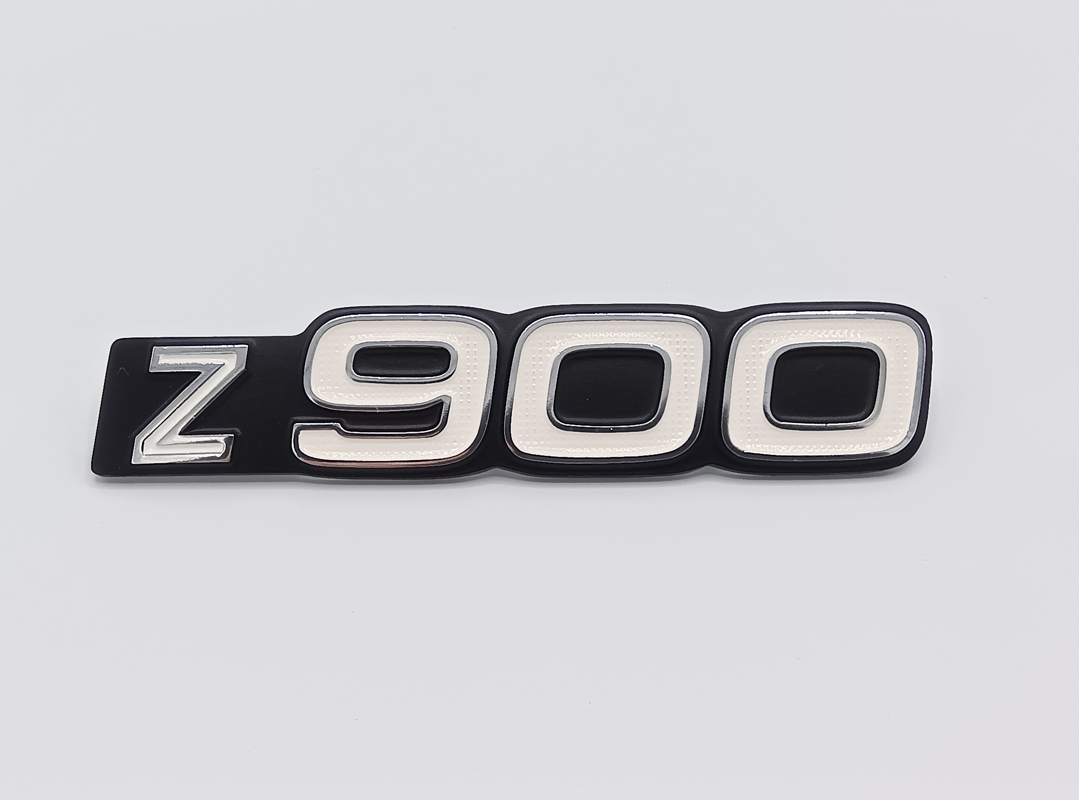 1976年 Z900 SIDE COVER EMBLEM "Z900"
